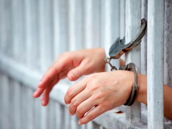 Condenado a mais de 43 anos homem que assassinou mulher com 24 facadas após não aceitar o fim do relacionamento