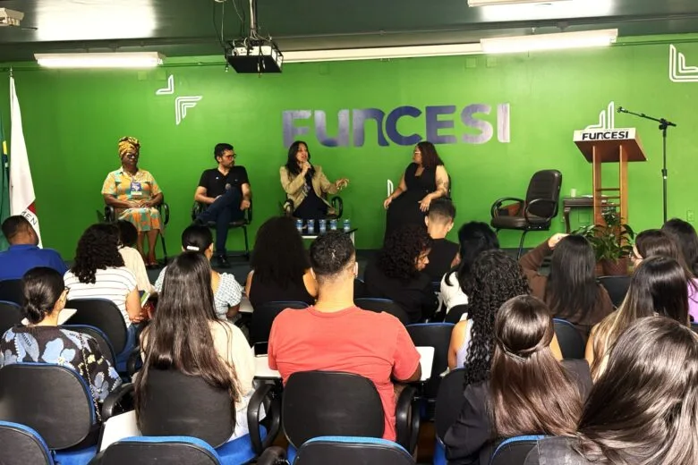 Conferência na Funcesi debate políticas de acolhimento e combate ao feminicídio