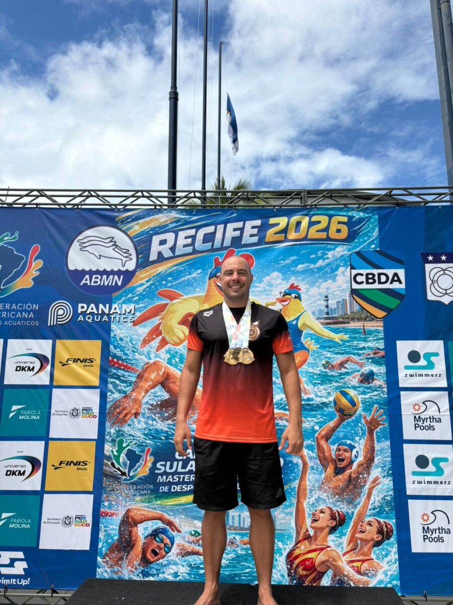 Nadador itabirano Arthur Rossi conquista destaque em campeonato internacional de águas abertas e relembra trajetória no esporte