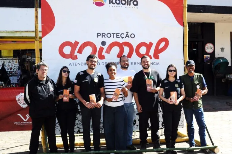 Campanha Abril Laranja em Itabira reforça importância da denúncia contra crueldade animal