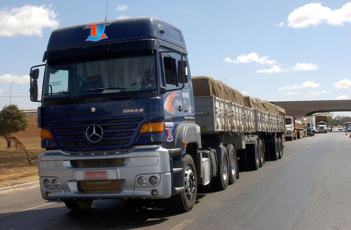 DER-MG mantém restrição de tráfego de veículos de grande porte nas rodovias estaduais durante a Semana Santa