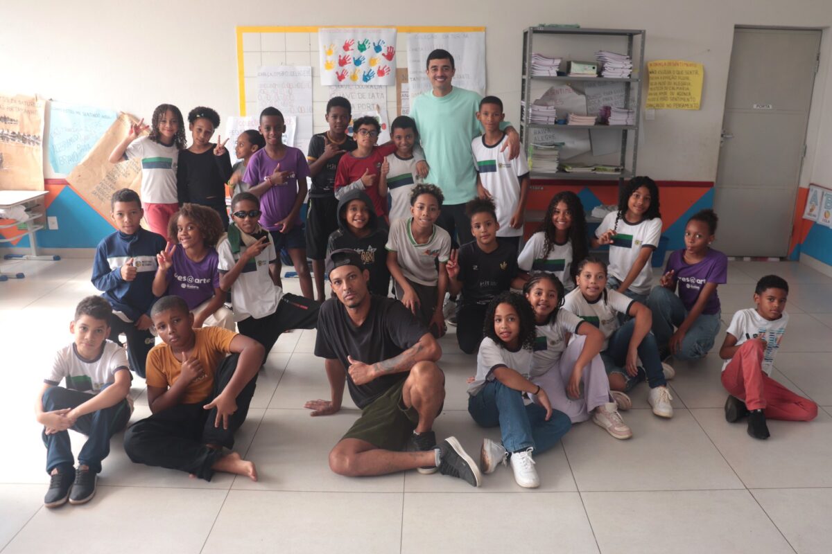 “Hora do Breaking” transforma realidades e leva cultura hip hop para bairros e escolas de Itabira
