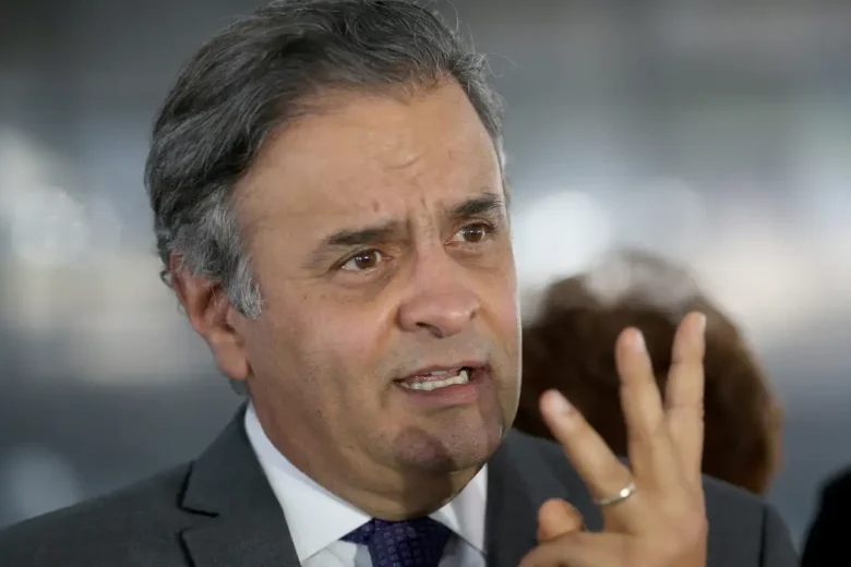 PSDB avalia lançar Aécio Neves candidato à presidência