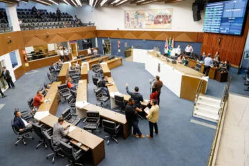 Câmara de BH aprova lei que proíbe homenagens a condenados por crimes hediondos