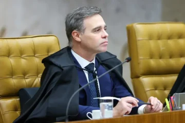 Investigadores veem delação de Vorcaro como tentativa de proteger aliados