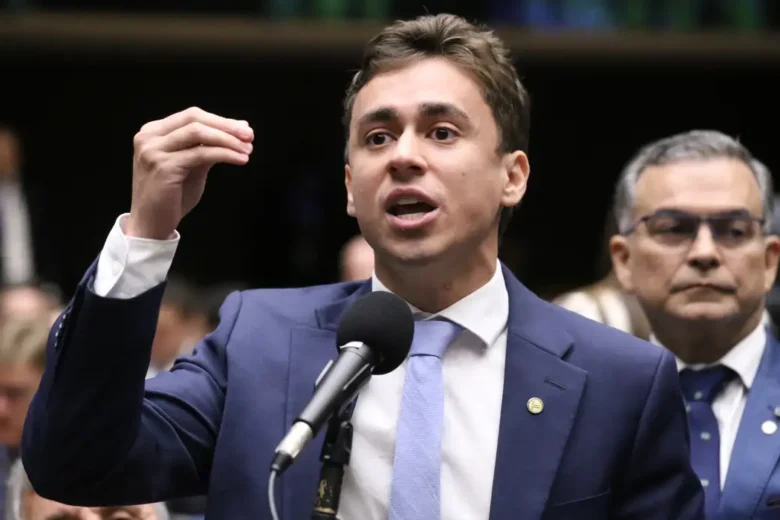 TCU arquiva pedido de apuração sobre uso de jatinho de Vorcaro por Nikolas Ferreira