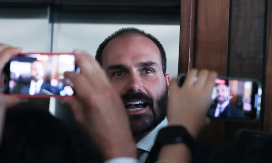 Procuradoria-Geral da República pede ao STF condenação de Eduardo Bolsonaro por coação
