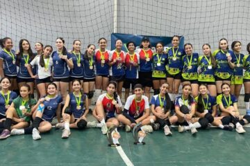 Mais de 100 atletas participam do Torneio Viva Vôlei em João Monlevade