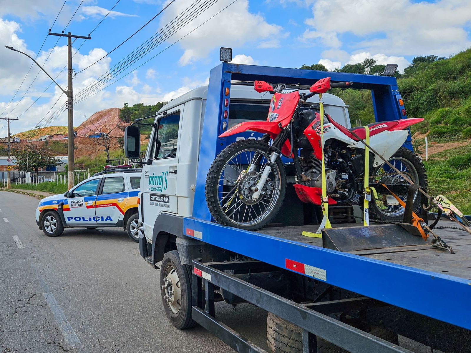 Polícia Militar apreende motocicleta irregular no bairro Loanda em João Monlevade