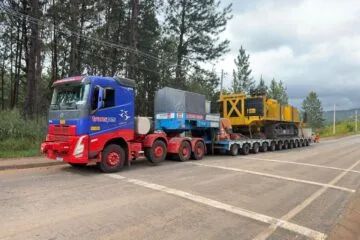 Carga indivisível com destino à Mina de Conceição provoca lentidão em rodovias de Itabira nesta terça-feira
