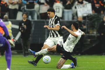 Galo sofre golaço no fim, perde para o Corinthians e vê sequência invicta acabar