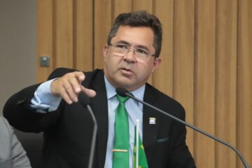 Câmara de Itabira aprova projeto que obriga execução dos hinos Nacional e de Itabira nas escolas