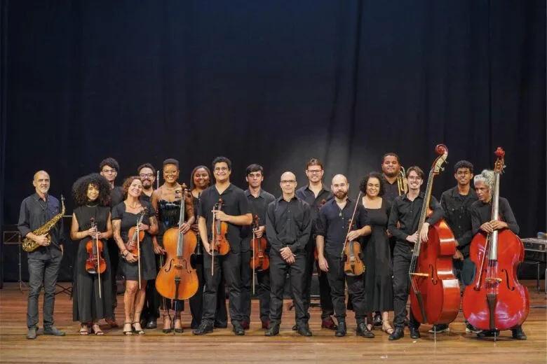 Orquestra de Câmara da FCCDA leva clássicos do rock ao palco em apresentação gratuita neste sábado em Itabira