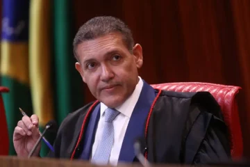 Advogada do Banco Master bancou voo de Nunes Marques e esposa