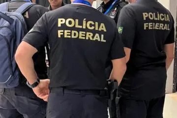 Polícia Federal faz operação contra emissão de diplomas falsos