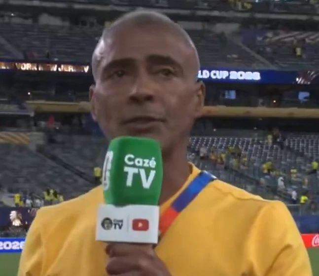 Senador Romário utiliza modelo semipresencial para atuar no Senado durante Copa do Mundo
