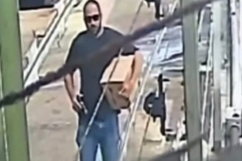 Homem atira em cachorro em avenida de BH e foge em seguida