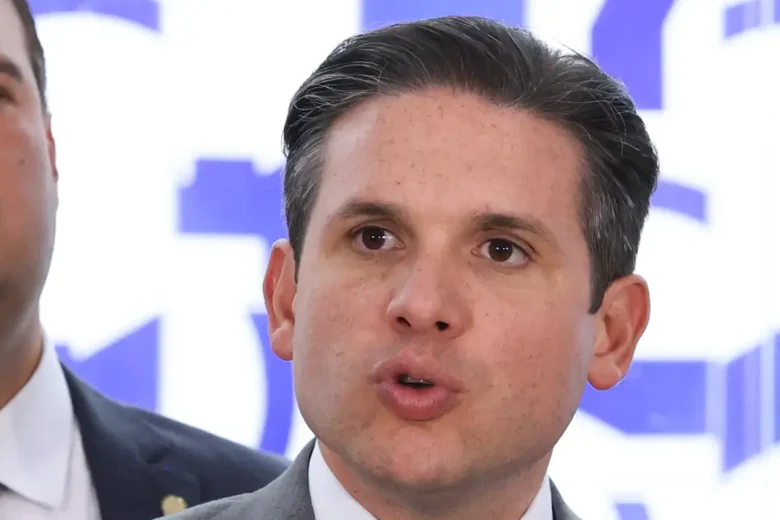 Hugo Motta pediu ao governo retirada de urgência em PL da 6X1