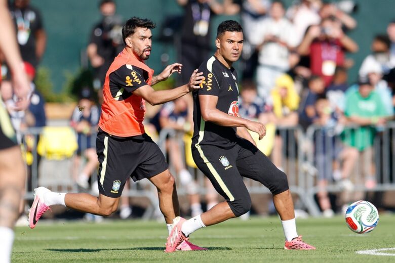 Brasil enfrenta Egito em último teste antes da estreia na Copa do Mundo; Rádio Caraça FM transmite o jogo
