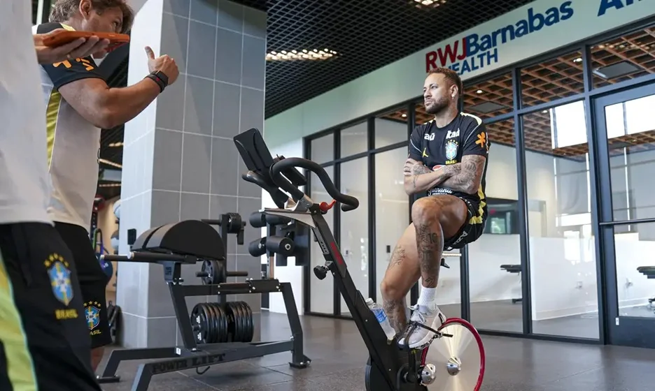 Copa do Mundo: exames de Neymar apontam "boa evolução", afirma CBF
