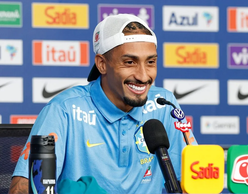 Raphinha treina e se aproxima de retorno à Copa do Mundo
