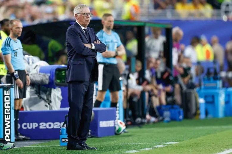 Ancelotti celebra atuação sólida do Brasil, mas pede calma para mata-mata