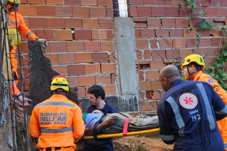 Idoso é resgatado após cair em ribanceira durante capina em Bela Vista de Minas