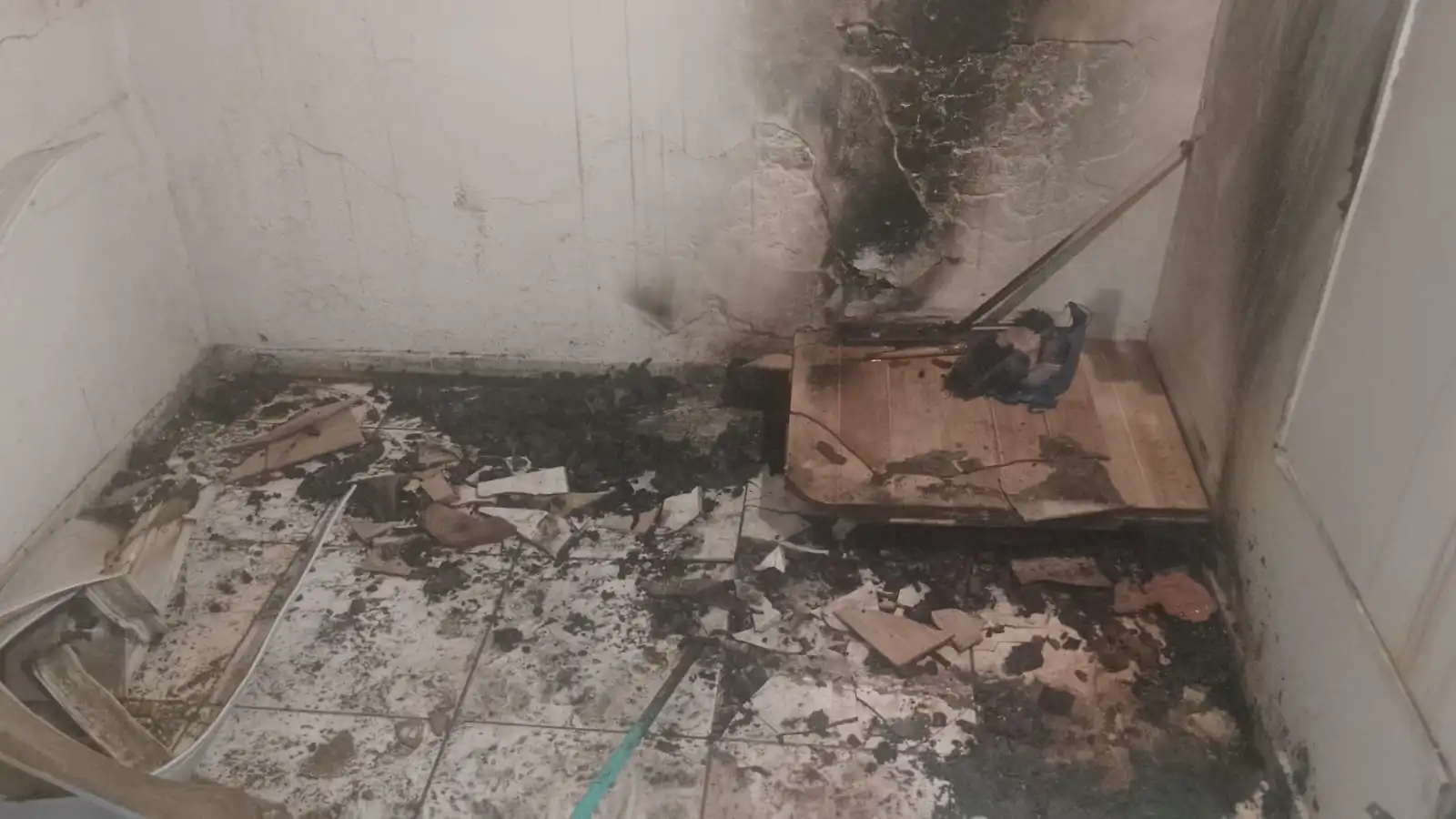 Princípio de incêndio atinge loja no Centro de Itabira e mobiliza Corpo de Bombeiros