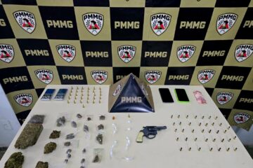 Jovem é preso por tráfico de drogas e posse ilegal de arma de fogo em João Monlevade