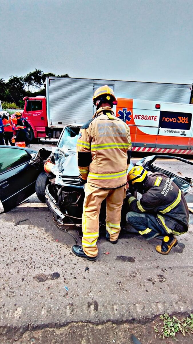Motociclista de 28 anos morre em grave acidente na BR-381, em Nova Era