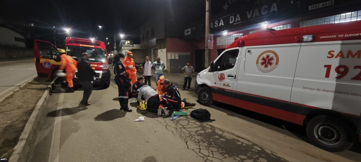 Motociclista fica ferido após queda na avenida Armando Fajardo, em João Monlevade