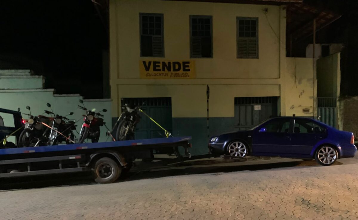 Operação da Polícia Militar remove cinco veículos e registra 23 infrações de trânsito em Nova Era
