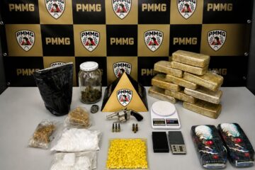 PM localiza laboratório clandestino de drogas em Itabira e apreende entorpecentes, arma e munições