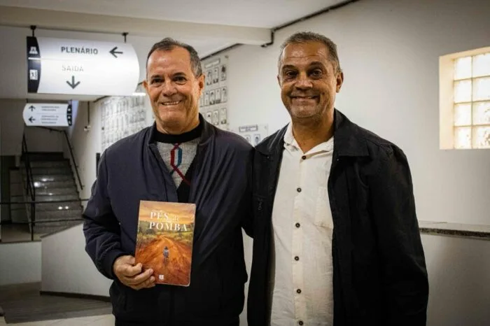 Livro transforma memórias de Barão de Cocais em 42 contos