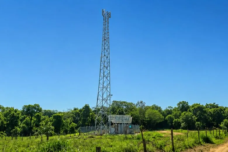 Nova 381 orienta motoristas sobre uso de roaming e amplia cobertura de telefonia na BR-381