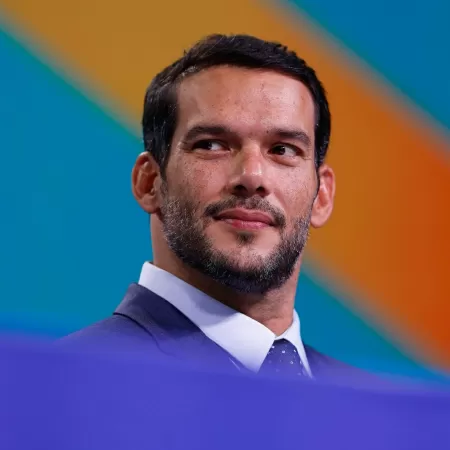 Presidente da CBF banca viagens para mulheres, familiares e amigos   com verba da entidade