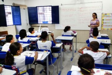 Escolas municipais de Itabira recebem mais de 9,4 mil estudantes no retorno às aulas