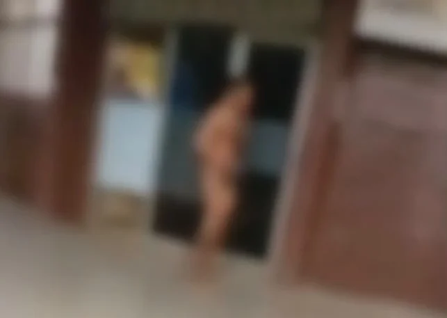 Vídeo: homem é flagrado nu no Terminal Rodoviária Genaro Mafra, em Itabira