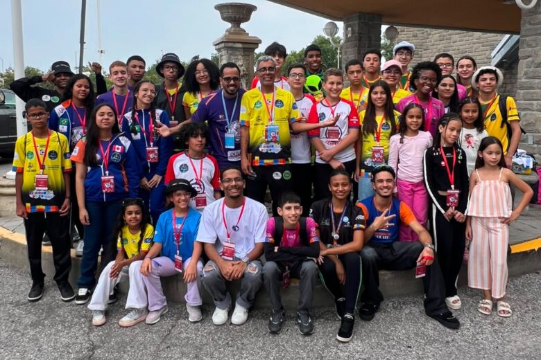 Estudantes do Médio Piracicaba fazem história no Canadá e conquistam títulos mundiais no FIRA RoboWorld Cup 2026 