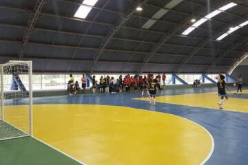 João Monlevade:  Projeto Ajudôu garante vagas gratuitas no futsal para crianças e adolescentes