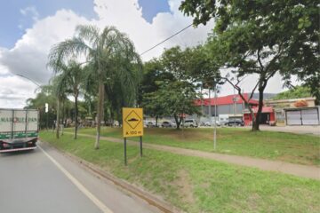 Supressão de árvores na Praça Rodrigo Bastieri marca nova etapa das obras da BR-381 em João Monlevade