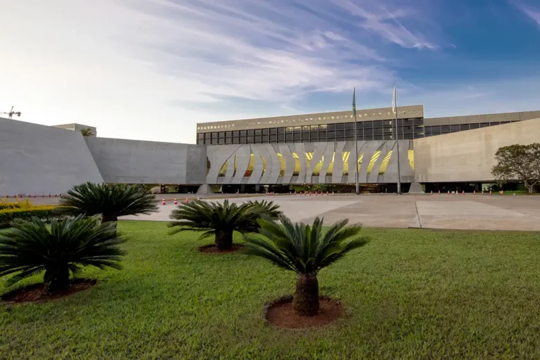Bancos terão que devolver parcelas de empréstimos consignados do INSS