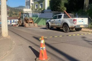 Manutenção do Saae interdita trecho da avenida Martins da Costa em Itabira