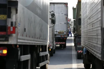 Caminhoneiros criticam demora do Senado para analisar MP do piso mínimo do frete