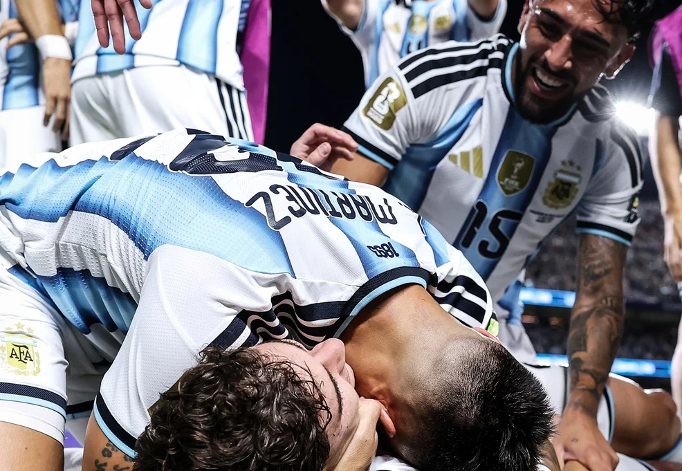 Argentina elimina Suíça e enfrenta Inglaterra na semifinal da Copa do Mundo