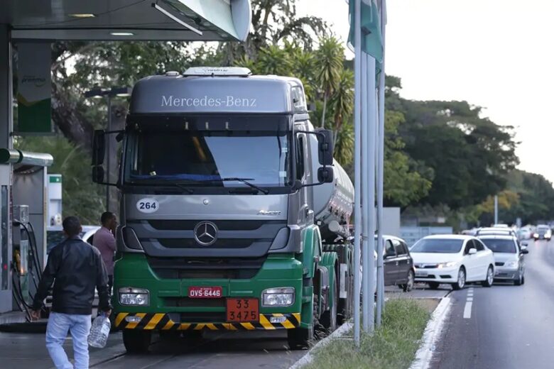 Senado aprova MP com novas regras do frete mínimo rodoviário; entenda
