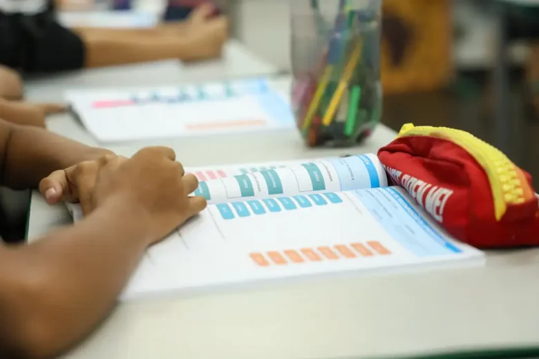 Educação financeira poderá fazer parte das disciplinas do ensino fundamental e médio