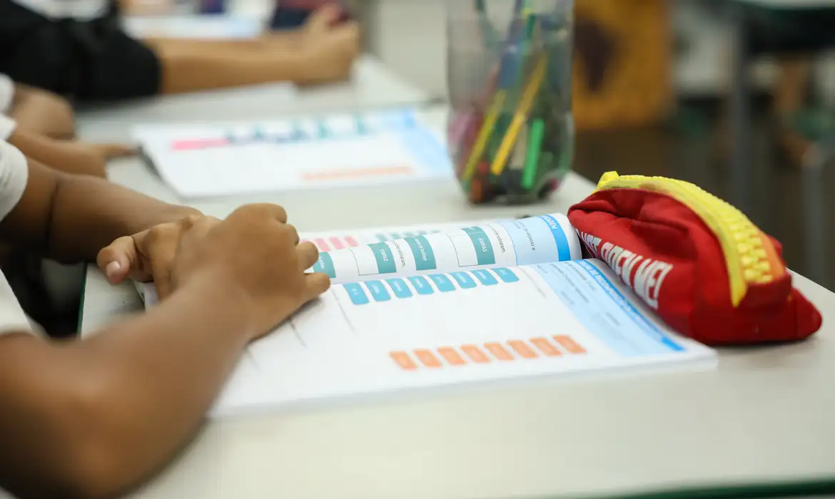 Educação financeira poderá fazer parte das disciplinas do ensino fundamental e médio