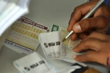 Mega-Sena acumula para R$ 30 milhões; confira os números sorteados