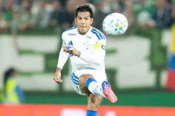 Cruzeiro e Chapecoense não saem do zero e definirão vaga nas quartas de final no Mineirão